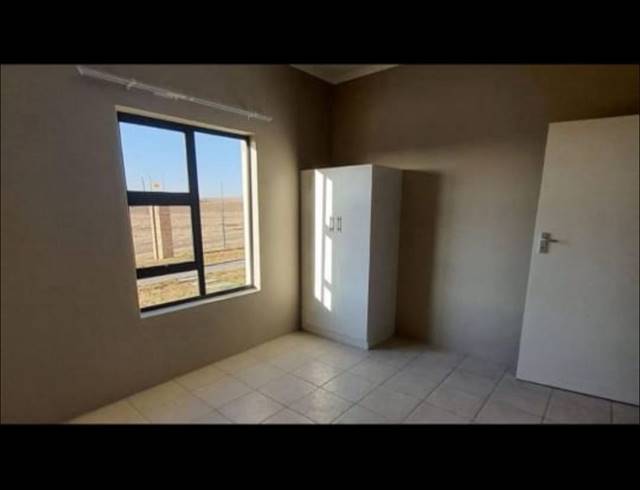 3 BEDROOM APARTMENT TO LET IN TERRA NOVA